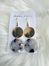 Charger l'image dans la galerie, Multi Color Acrylic Lightweight Geometric Resin Acetate Drop Hoop Earrings