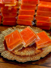 Charger l'image dans la galerie, Wholesale Carrot Lemon Soaps