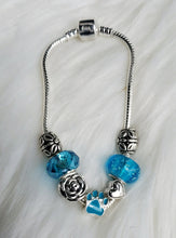 Charger l&#39;image dans la galerie, Handmade Baby Blue Snake Charm Bracelets
