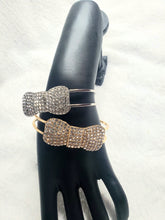 Charger l&#39;image dans la galerie, Diamond Bow Bracelet
