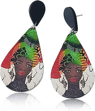 Load image into Gallery viewer, Round Wood lightweight Ethnic Painted Style African Earrings 39
