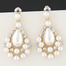Load image into Gallery viewer, Pearl Beaded Diamond droplet earrings
